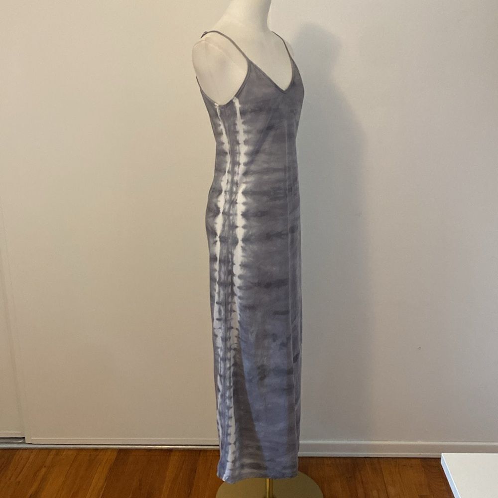 Monrow Gray & White Tie Dye Midi Dress Size Small - Picture 5 of 14